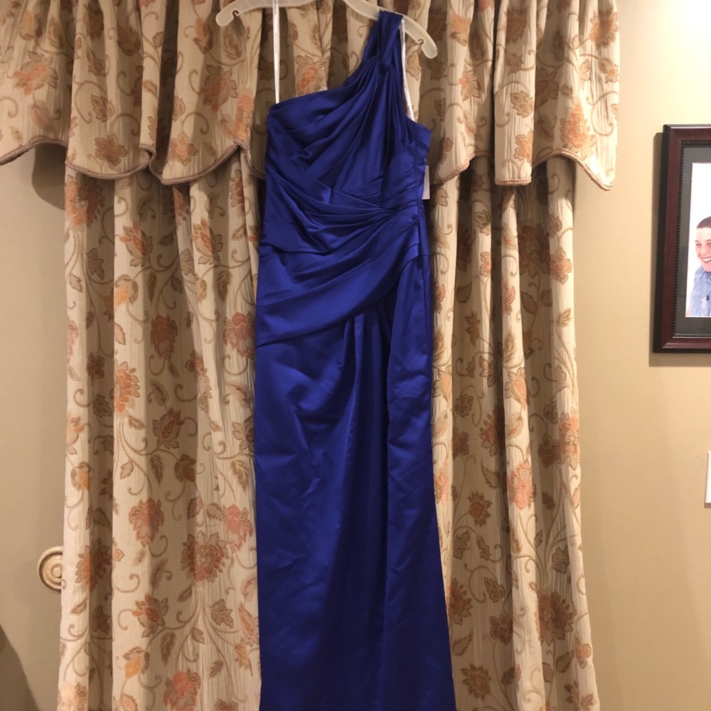SALE!!! NWT royal blue gown stretch satin